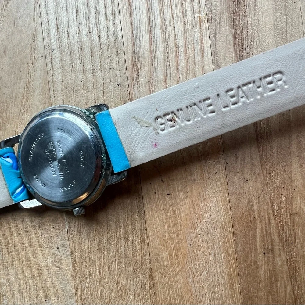 Vintage Vivani kids dolphin watch blue leather NEW BATTERY